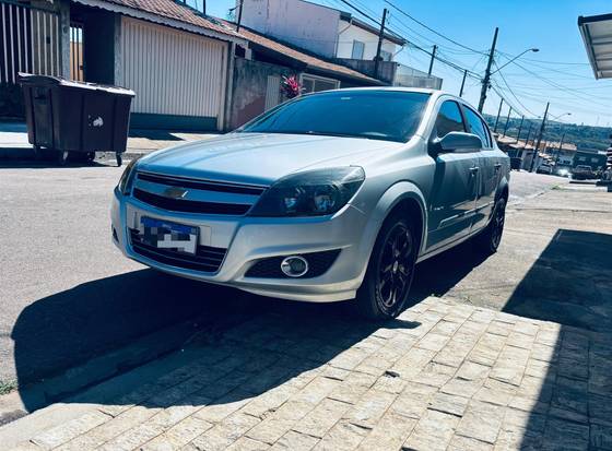 CHEVROLET VECTRA 2.0 MPFI ELEGANCE 8V 140CV FLEX 4P MANUAL CHEVROLET VECTRA 2.0 MPFI ELEGANCE 8V 140CV FLEX 4P MANUAL